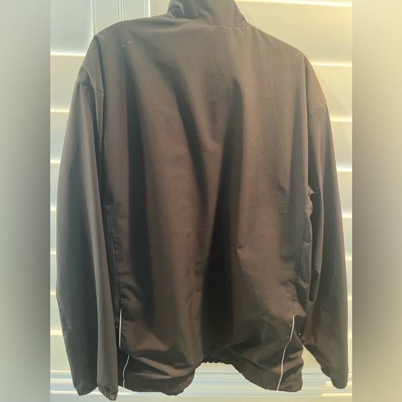 New Balance Windbreaker - Picture 2 of 3